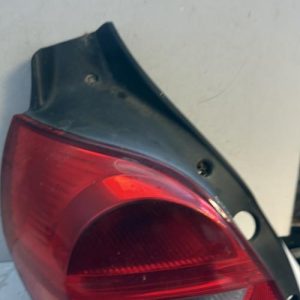 Feu arriere principal gauche (feux) RENAULT CLIO 3 PHASE 1 Diesel - Image 1