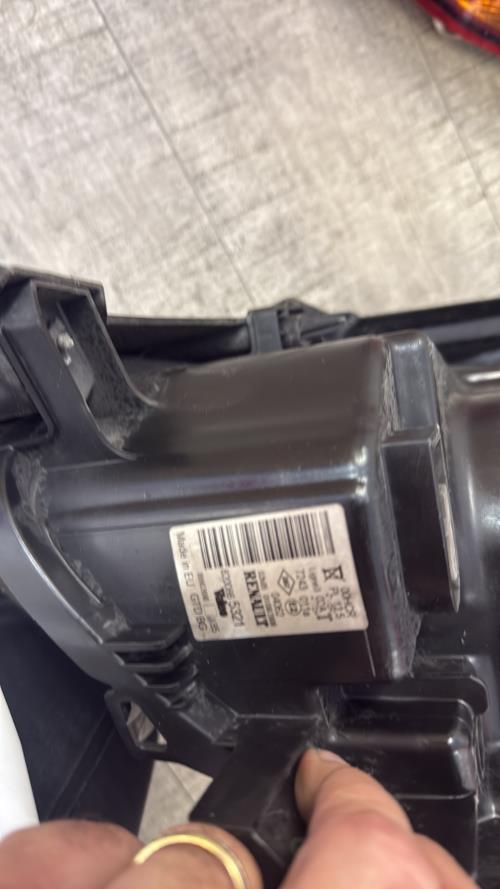 Optique avant principal gauche (feux)(phare) RENAULT CLIO 3 PHASE 1 Diesel - Image 7