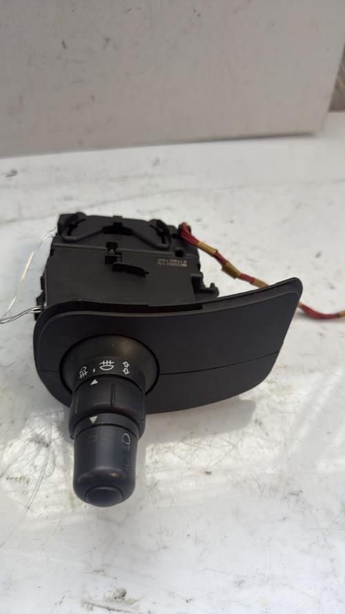 Commodo phare RENAULT CLIO 3 PHASE 1 Diesel - Image 2