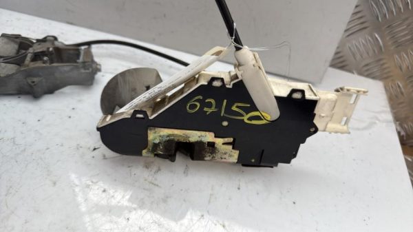 Serrure avant gauche CITROEN C4 1 PHASE 1 Diesel - Image 1