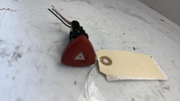 Bouton de warning RENAULT VEL SATIS PHASE 1 Diesel - Image 2