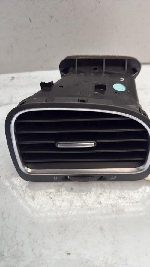Aerateur tableau de bord avant droit VOLKSWAGEN GOLF 6 Essence - Image 3