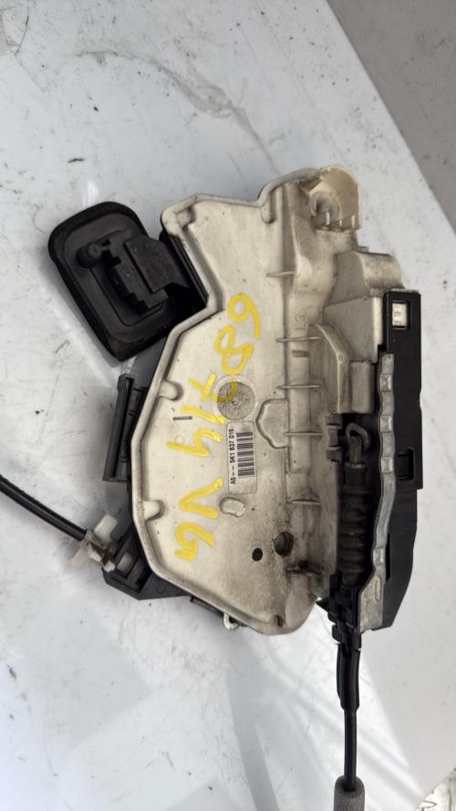 Serrure avant gauche VOLKSWAGEN GOLF 6 Essence - Image 1