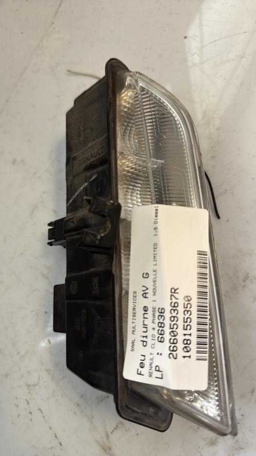 Feu diurne avant gauche RENAULT CLIO 4 PHASE 1 Diesel - Image 3