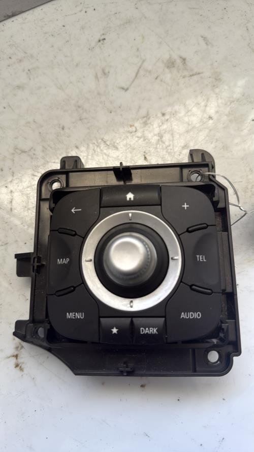 Commande GPS RENAULT MEGANE 3 PHASE 3 Diesel - Image 1