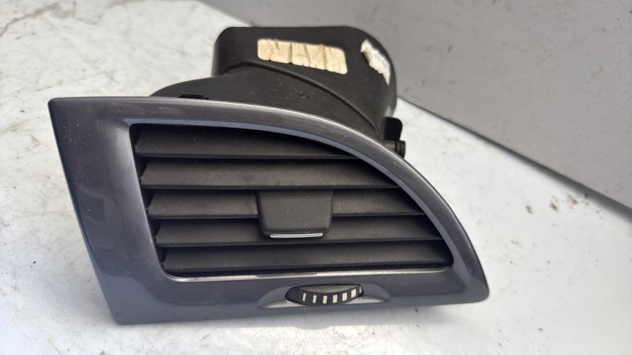 Aerateur tableau de bord avant gauche RENAULT MEGANE 3 PHASE 3 Diesel - Image 3