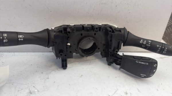 Commodo phare RENAULT MEGANE 4 PHASE 2 Diesel/Hybride - Image 5