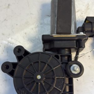 Moteur leve vitre avant gauche FIAT 500 2 PHASE 1 Essence - Image 1