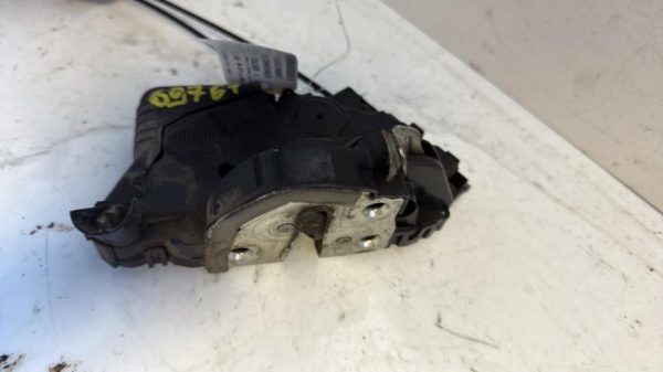 Serrure avant droit TOYOTA YARIS 2 PHASE 1 Diesel - Image 3