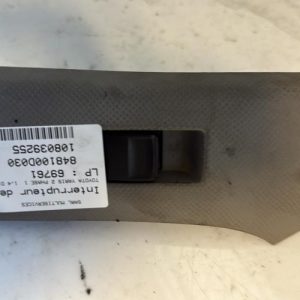 Interrupteur de leve vitre avant droit TOYOTA YARIS 2 PHASE 1 Diesel - Image 1