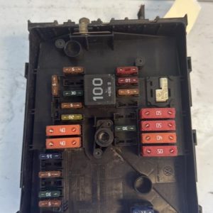 Porte fusible VOLKSWAGEN TOURAN 1 PHASE 1 Diesel - Image 1