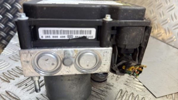Bloc ABS (freins anti-blocage) CITROEN C4 1 PHASE 1 Diesel - Image 3