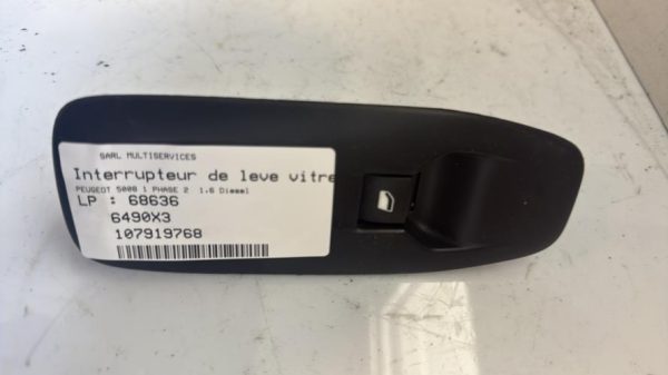 Interrupteur de leve vitre avant droit PEUGEOT 5008 1 PHASE 2 Diesel - Image 1