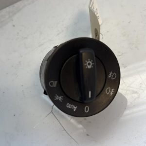 Commande de phare VOLKSWAGEN TOURAN 1 PHASE 1 Diesel - Image 1