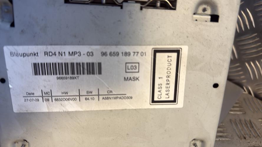 Autoradio d'origine CITROEN C3 PICASSO PHASE 1 Diesel - Image 3