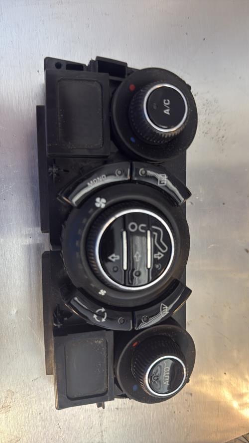 Commande chauffage CITROEN C3 PICASSO PHASE 1 Diesel - Image 1