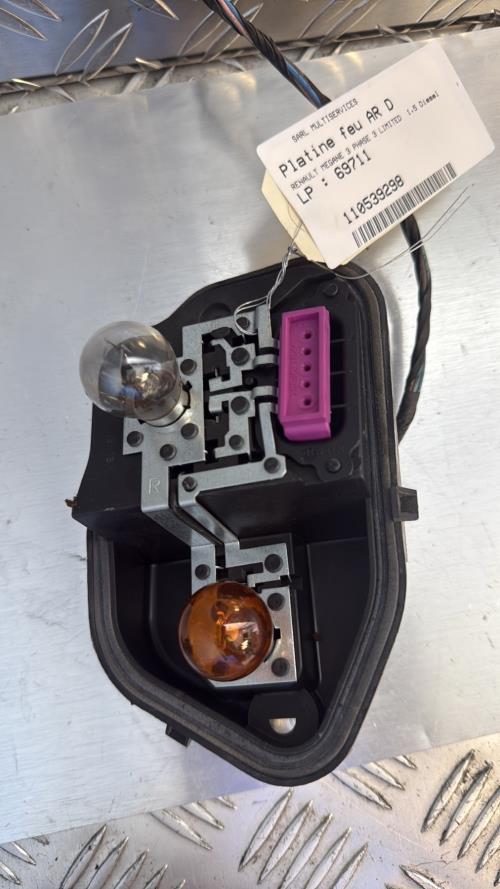 Platine feu arriere droit RENAULT MEGANE 3 PHASE 3 Diesel - Image 2
