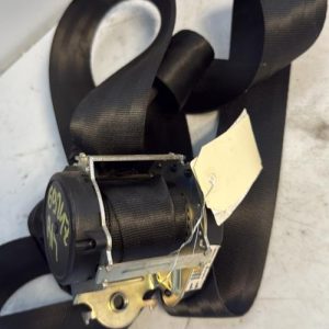 Ceinture arriere centrale RENAULT CLIO 4 PHASE 1 Essence - Image 1