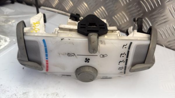 Commande chauffage PEUGEOT 107 PHASE 1 Diesel - Image 1