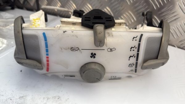 Commande chauffage PEUGEOT 107 PHASE 1 Diesel - Image 2