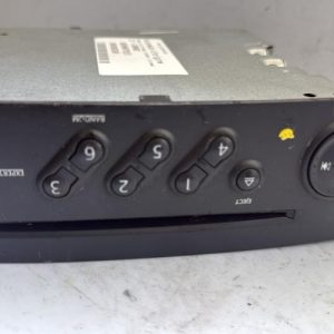 Autoradio d'origine RENAULT CLIO 3 PHASE 1 Diesel - Image 1