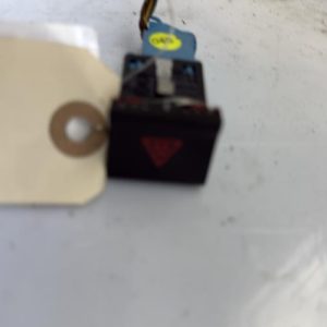 Bouton de warning VOLKSWAGEN POLO 5 PHASE 2 Diesel - Image 1