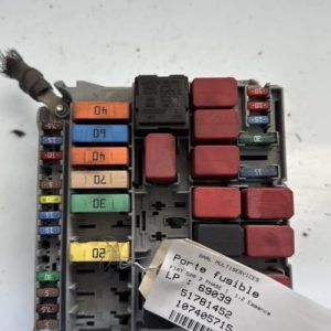 Porte fusible FIAT 500 2 PHASE 1 Essence - Image 1