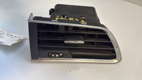 Aerateur tableau de bord avant gauche PEUGEOT 508 1 PHASE 1 Diesel - Image 2