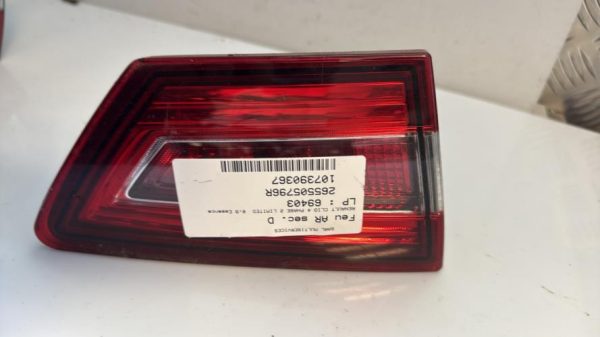 Feu arriere secondaire droit (feux) RENAULT CLIO 4 PHASE 2 Essence - Image 1