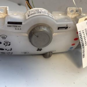 Commande chauffage TOYOTA AYGO 1 PHASE 2 Essence - Image 1