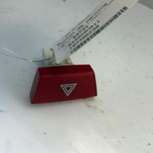 Bouton de warning TOYOTA AYGO 1 PHASE 2 Essence - Image 1