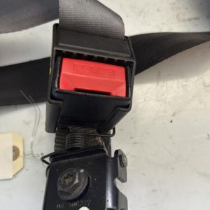 Attache ceinture arriere gauche RENAULT CLIO 2 PHASE 1 Essence - Image 1