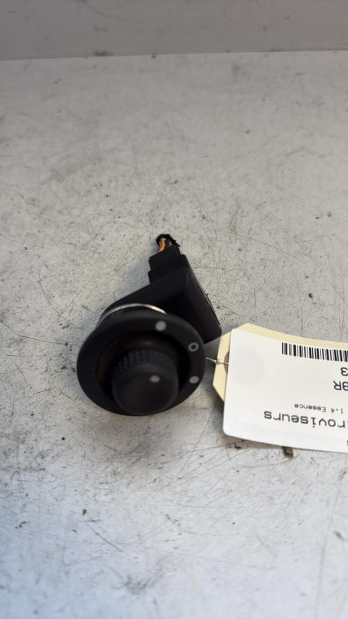 Commande retroviseurs RENAULT CLIO 3 PHASE 1 Essence - Image 3
