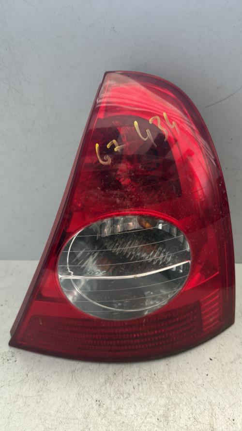 Feu arriere principal droit (feux) RENAULT CLIO 2 CAMPUS PHASE 2 Diesel - Image 3