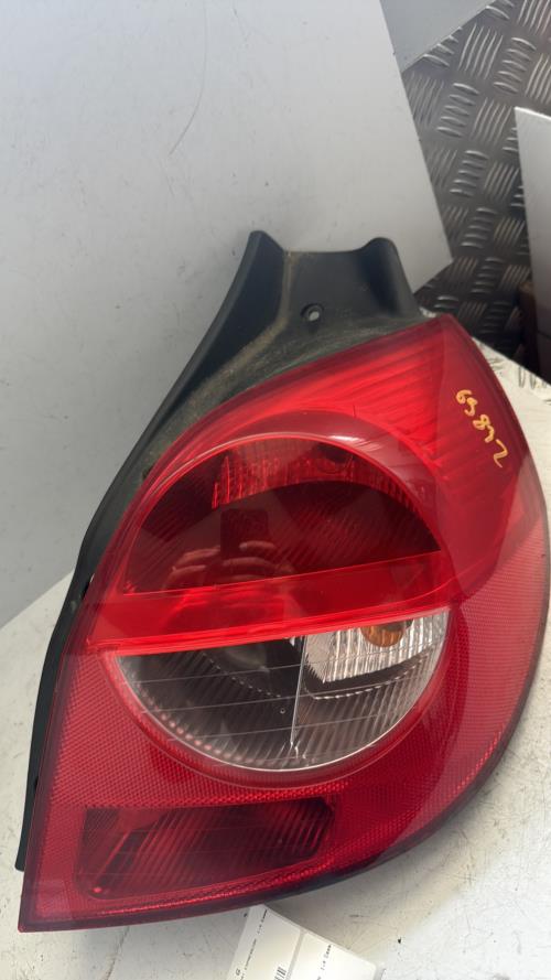 Feu arriere principal droit (feux) RENAULT CLIO 3 PHASE 1 Essence - Image 3
