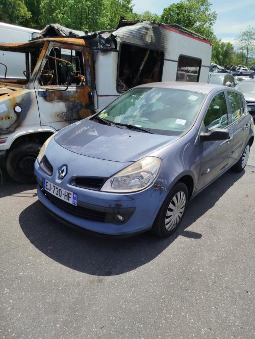 Feu arriere principal droit (feux) RENAULT CLIO 3 PHASE 1 Essence - Image 4
