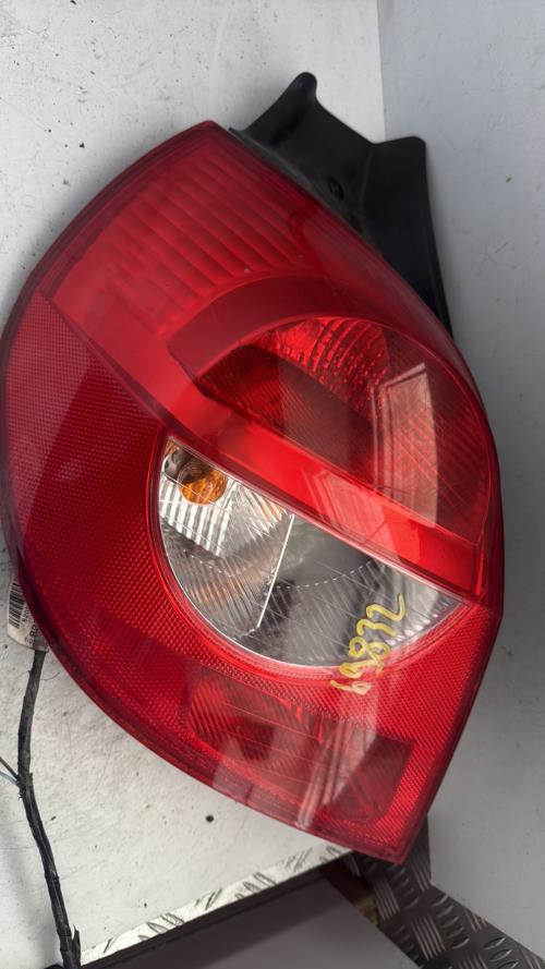 Feu arriere principal gauche (feux) RENAULT CLIO 3 PHASE 1 Essence - Image 3