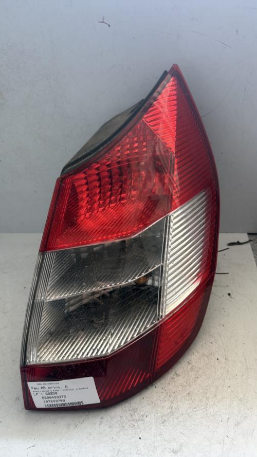Feu arriere principal droit (feux) RENAULT SCENIC 2 PHASE 1 Essence - Image 3