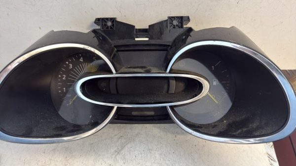 Compteur RENAULT CLIO 4 PHASE 1 Diesel - Image 3