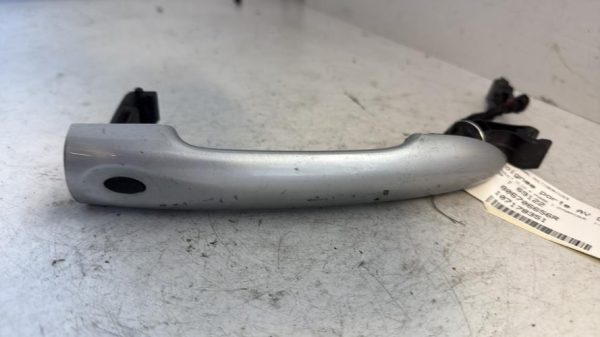 Poignee porte avant droit RENAULT CLIO 4 PHASE 1 Diesel - Image 2