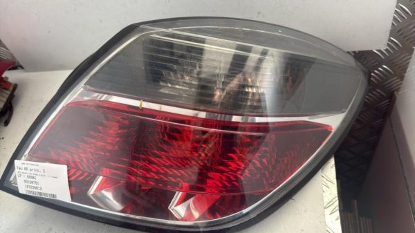 Feu arriere principal droit (feux) OPEL ASTRA H GTC PHASE 2 Diesel - Image 1