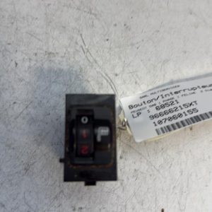 Bouton/Interrupteur PEUGEOT 508 1 PHASE 1 Diesel - Image 1