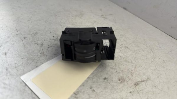 Commande de reglage hauteur de phare SEAT ALTEA XL PHASE 1 Diesel - Image 1