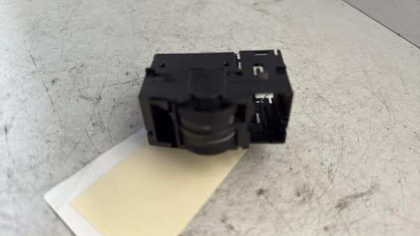 Commande de reglage hauteur de phare SEAT ALTEA XL PHASE 1 Diesel - Image 3