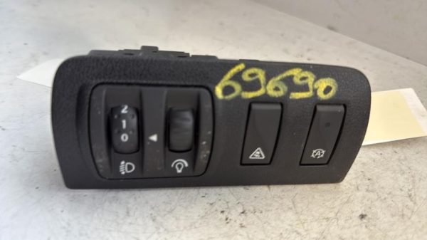 Commande de reglage hauteur de phare RENAULT SCENIC 3 PHASE 2 Diesel - Image 2