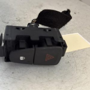 Bouton de warning DACIA SANDERO 2 PHASE 1 Essence - Image 1