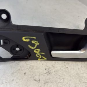 Poignee interieur avant droit AUDI A4 2 CABRIO PHASE 2 Essence - Image 1