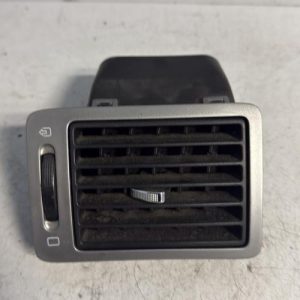 Aerateur tableau de bord avant gauche PEUGEOT 307 PHASE 1 Diesel - Image 1