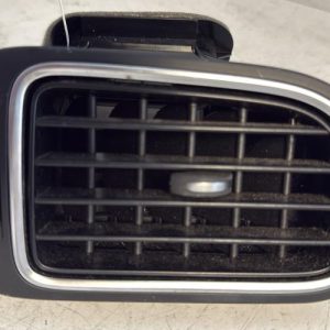 Aerateur tableau de bord avant droit VOLKSWAGEN POLO 5 PHASE 1 Diesel - Image 1