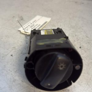 Commande de phare AUDI A6 2 ALLROAD PHASE 2 BREAK Diesel - Image 1